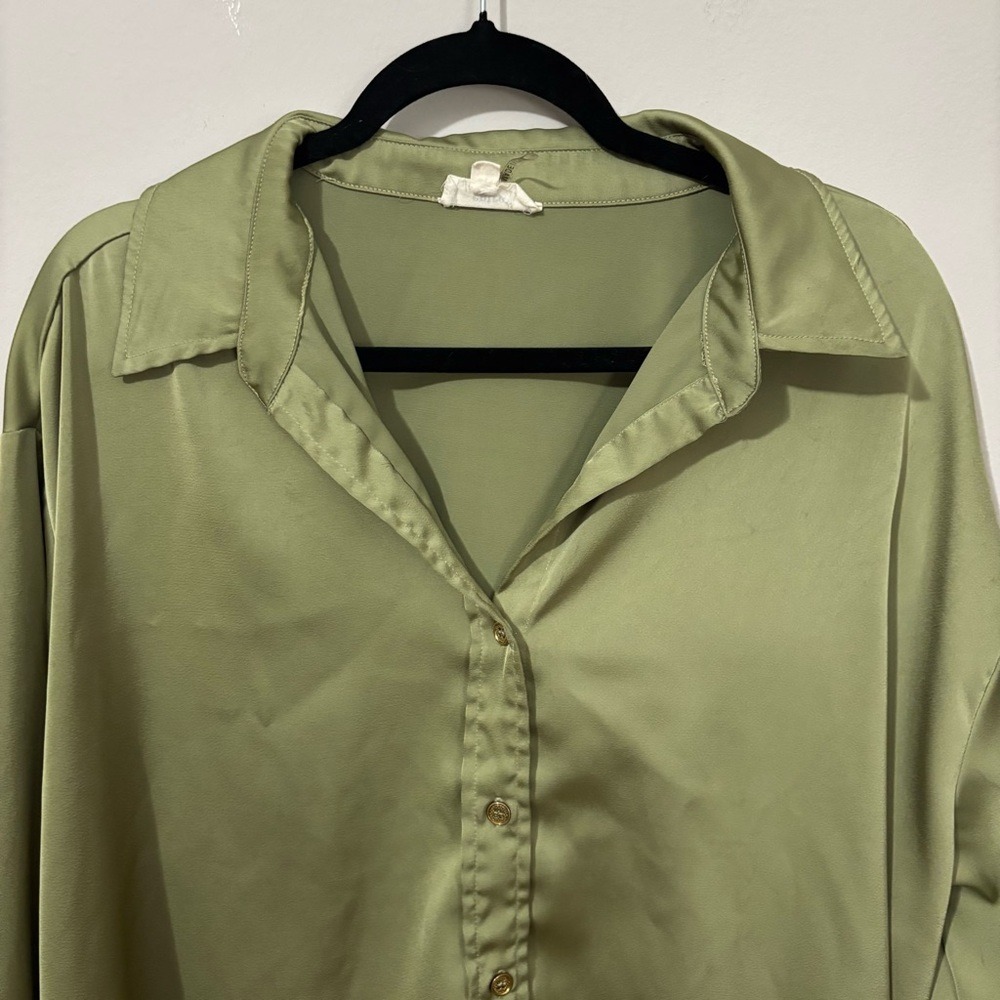 Entro Green Relaxed Satiny Long Sleeve Button Down - Picture 2 of 7
